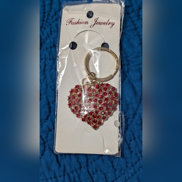 Keychain Or Bag Charm Heart-Shaped Red Crystal Keychain (New) - Picture 4 of 5